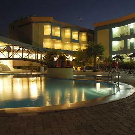 Sunland Hotel 2*