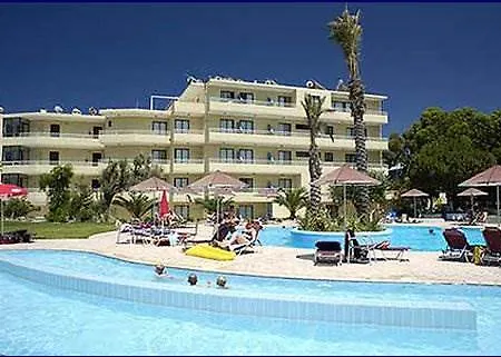 Hotel Sunland 2*