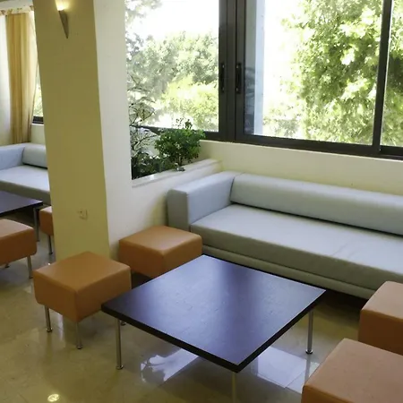Sunland Hotel